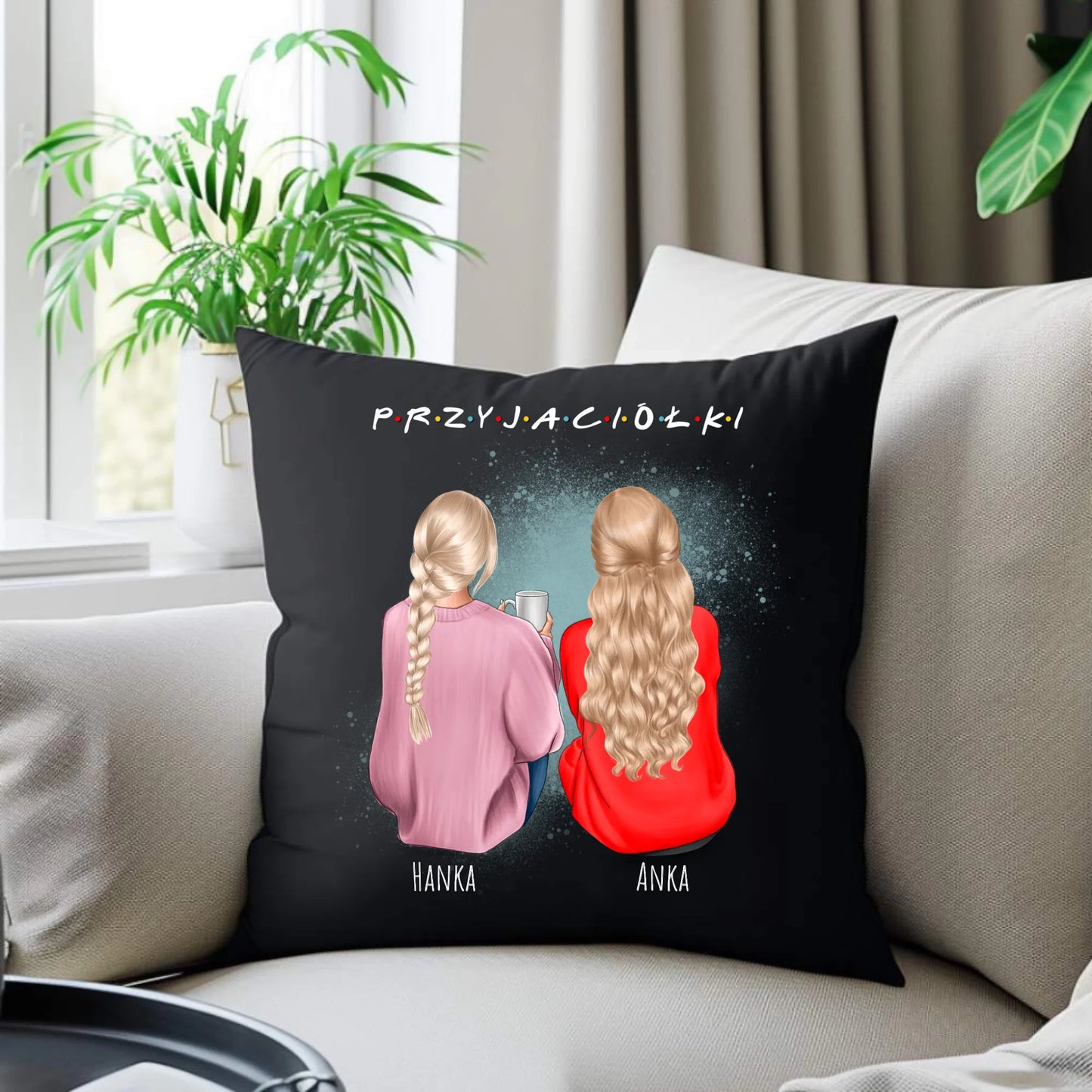 Poduszka dekoracyjna - prezent dla przyjaciółki - personalizowane postacie 2-4 osoby PR02 - StoryCups.pl