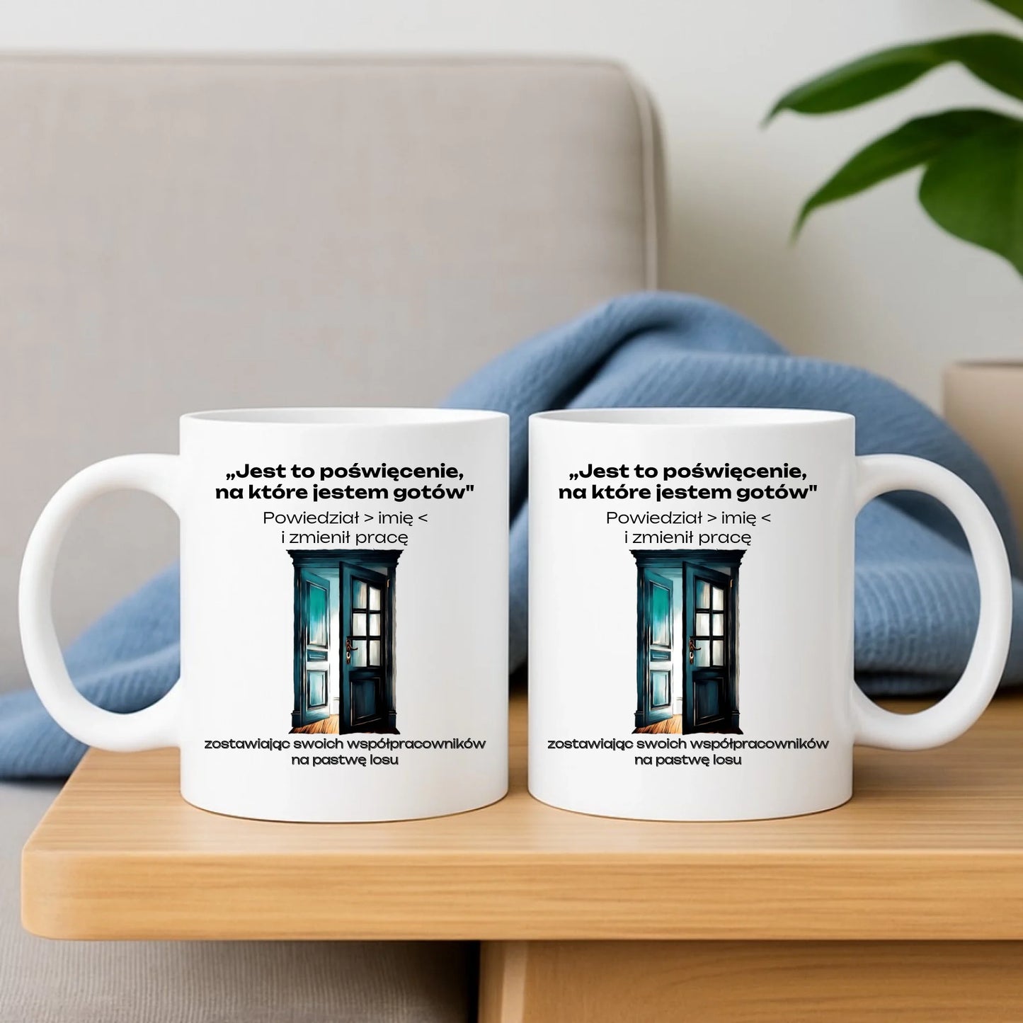 Zestaw poduszka i kubek na odejście z pracy - Poświęcenie, na które jestem gotów - personalizowany OP02 - StoryCups.pl