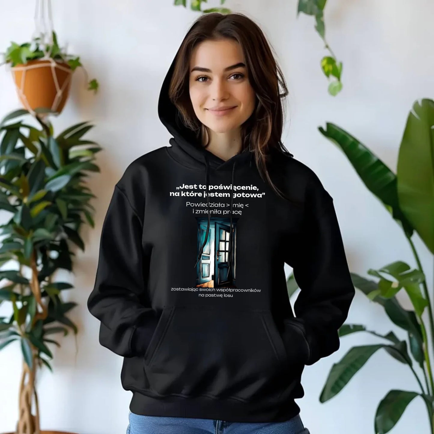 Bluza damska z kapturem na odejście z pracy - Poświęcenie, na które jestem gotowa - personalizowana OP02 - StoryCups.pl