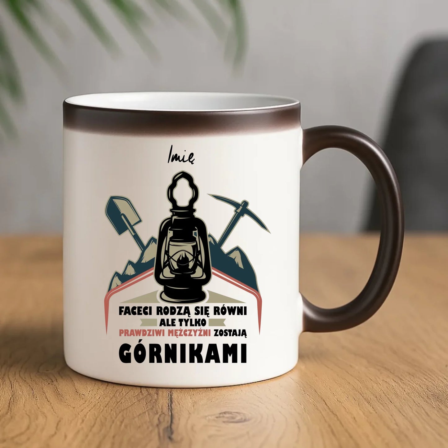Kubek magiczny - prezent dla górnika - Prawdziwi mężczyźni rodzą się górnikami - personalizowany G08 - StoryCups.pl