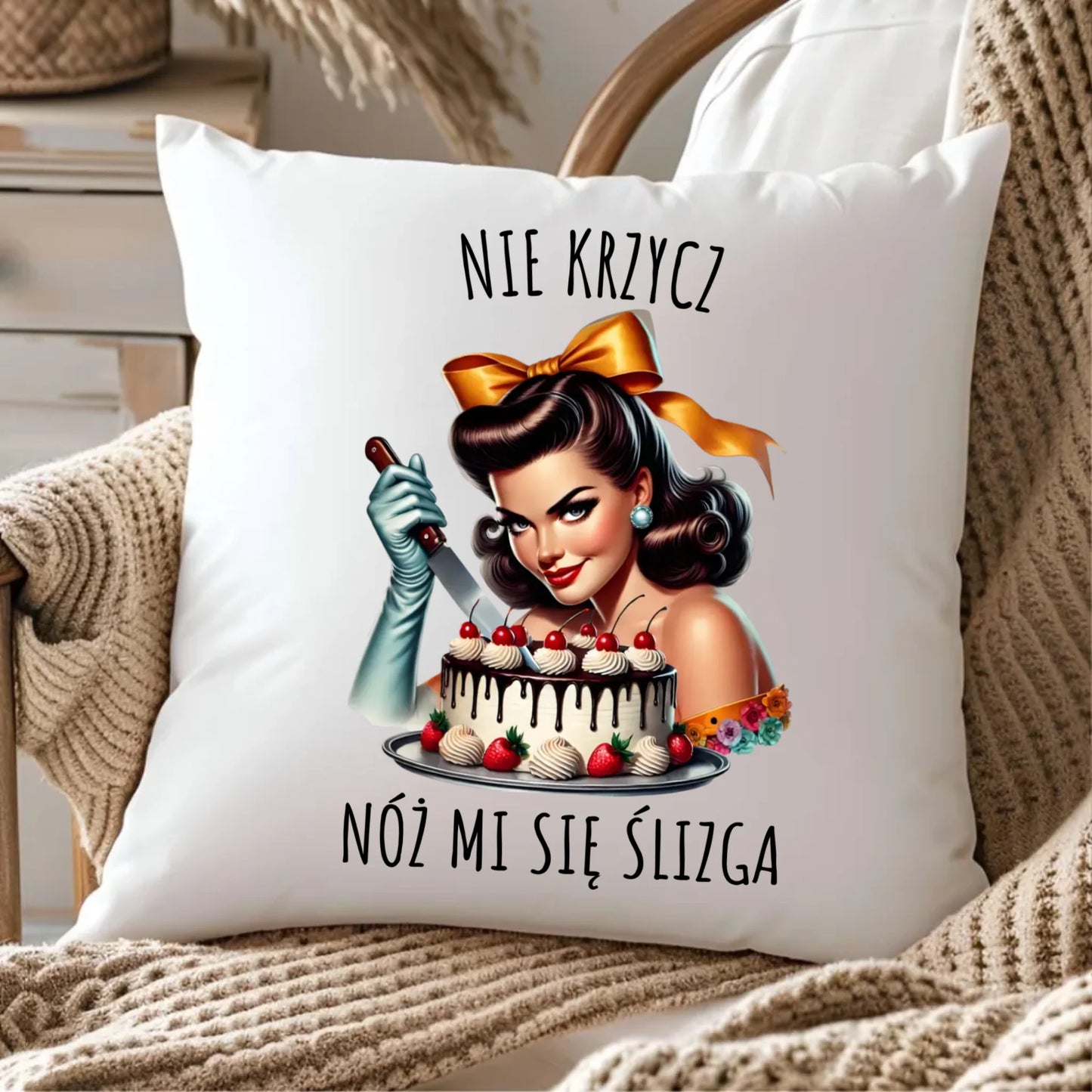 Poduszka - Nie krzycz, nóż mi się ślizga - Czarny humor DZ22 - StoryCups.pl