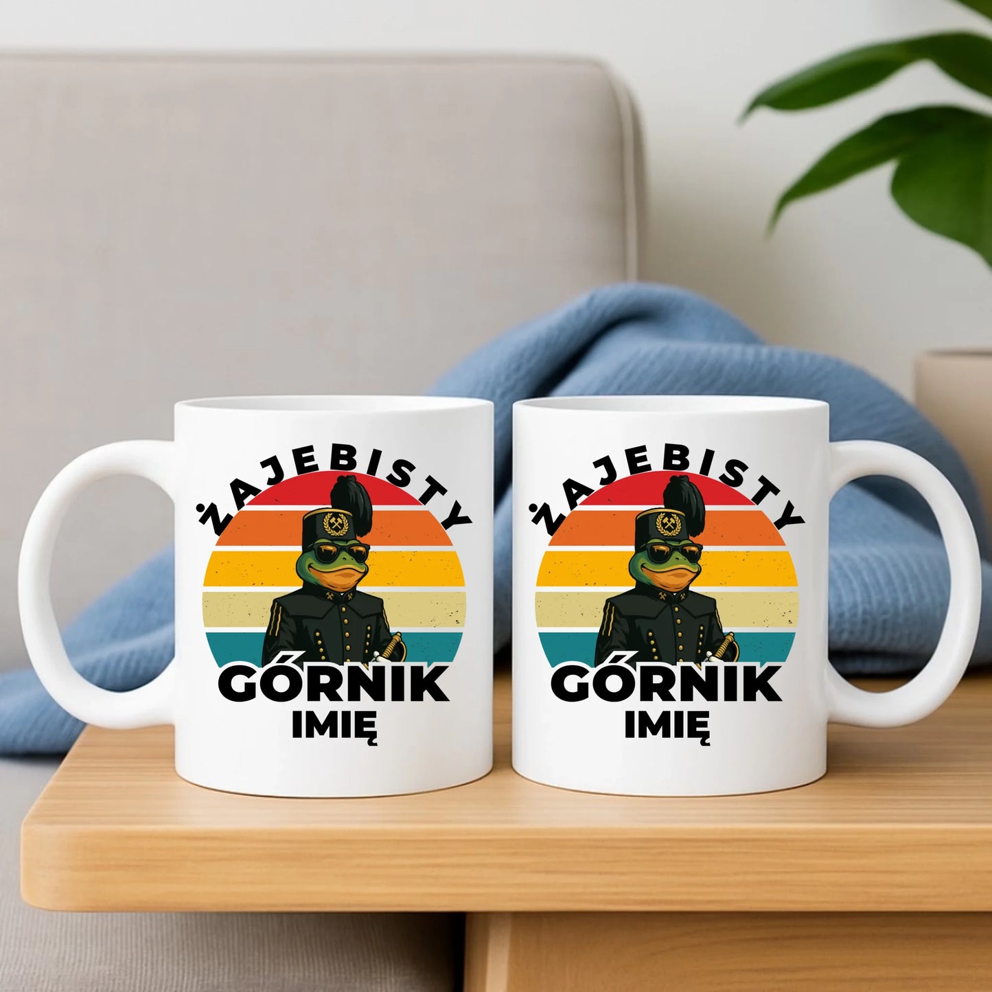 Zestaw poduszka i kubek - prezent dla górnika - Żajebisty górnik - personalizowany G19 - StoryCups.pl