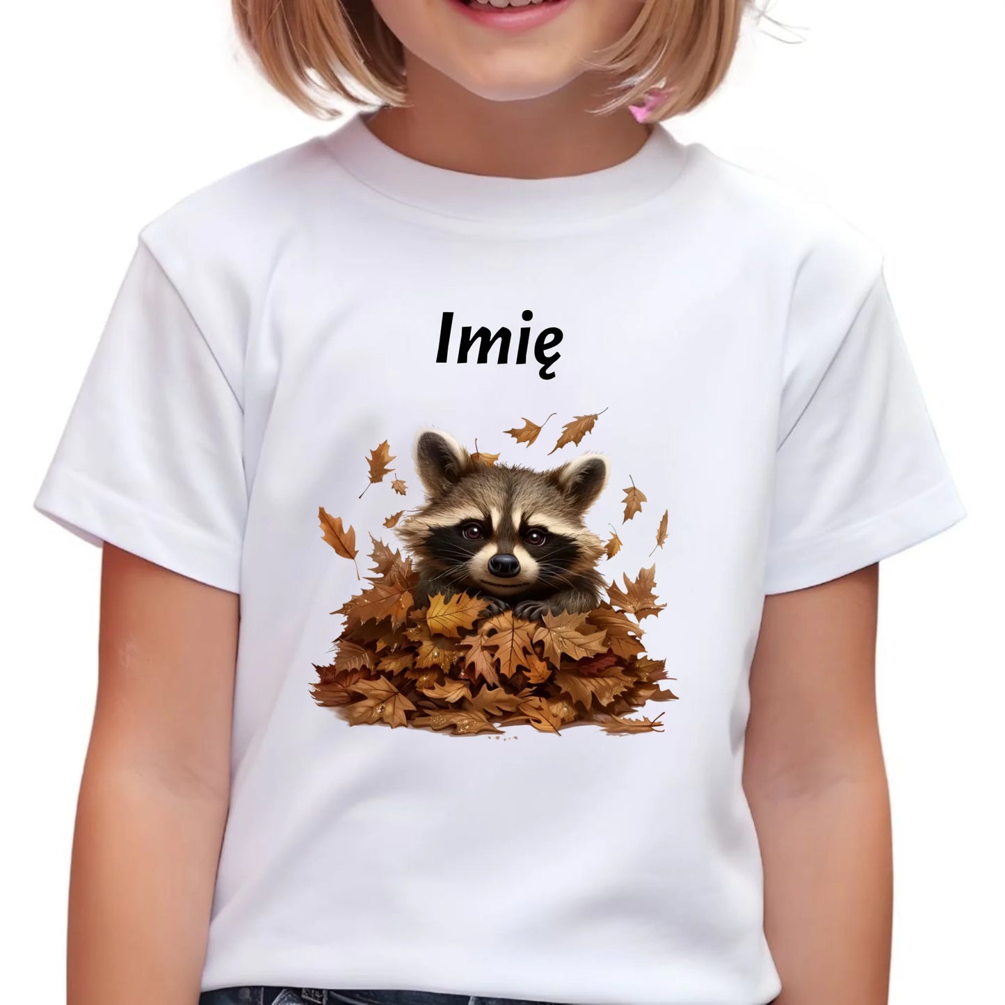 Koszulka dziecięca jesienna - Szop w liściach - personalizowana JS24 - StoryCups.pl