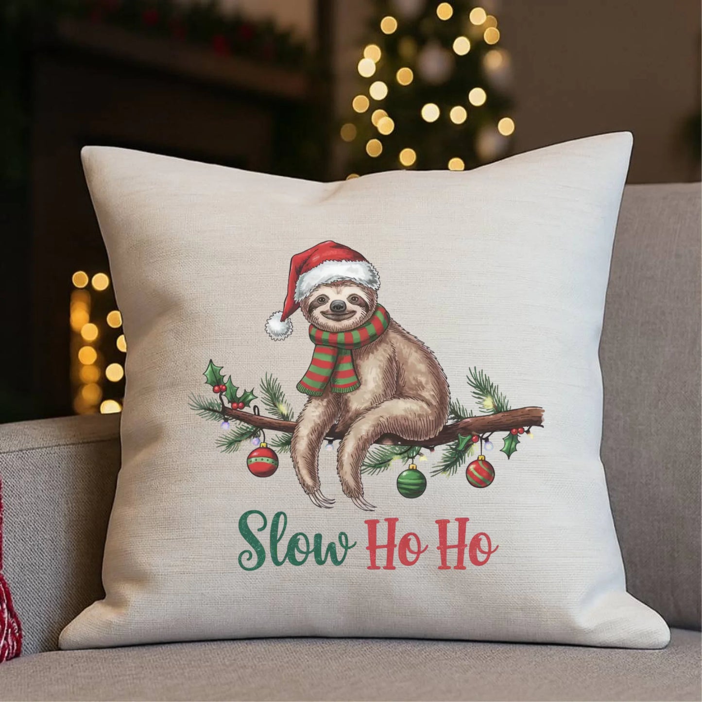Leniwiec slow ho ho | Świąteczna poduszka BN92 - StoryCups.pl