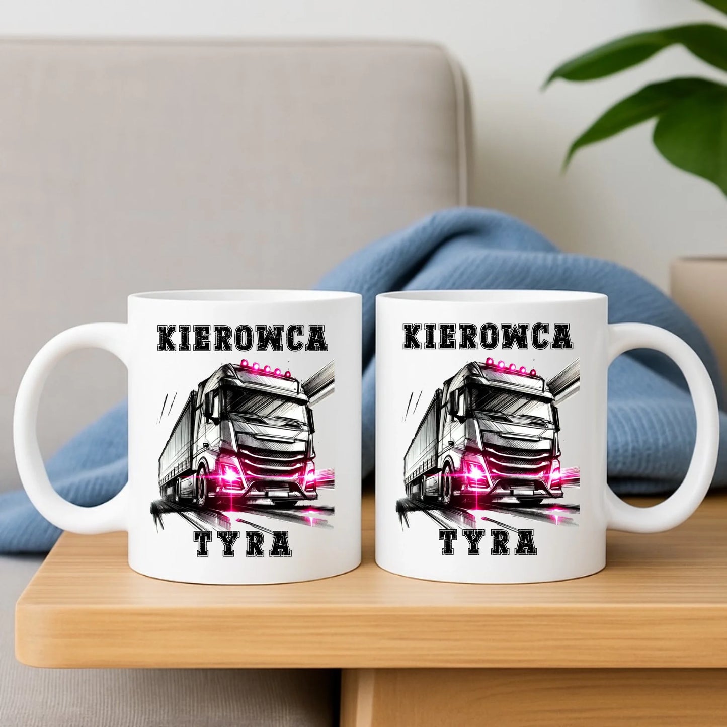 Zestaw poduszka i kubek dla kobiety kierowcy ciężarówki - Kierowca tyra ZKT15 - StoryCups.pl