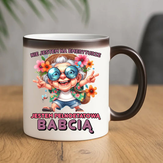 Kubek magiczny dla babci - Pełnoetatowa babcia B20 - StoryCups.pl