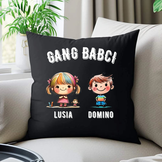 Poduszka dekoracyjna dla babci - Gang Babci imiona wnuków 2-6 - personalizowana B18