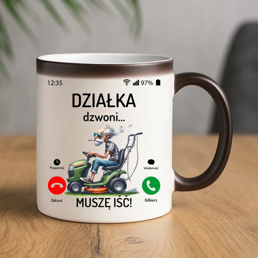 Kubek magiczny dla dziadka - Działka dzwoni muszę iść D35 - StoryCups.pl