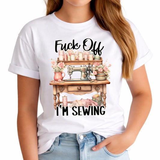 Koszulka damska szyciowa dla krawcowej - Fck off im sewing HS16 - StoryCups.pl