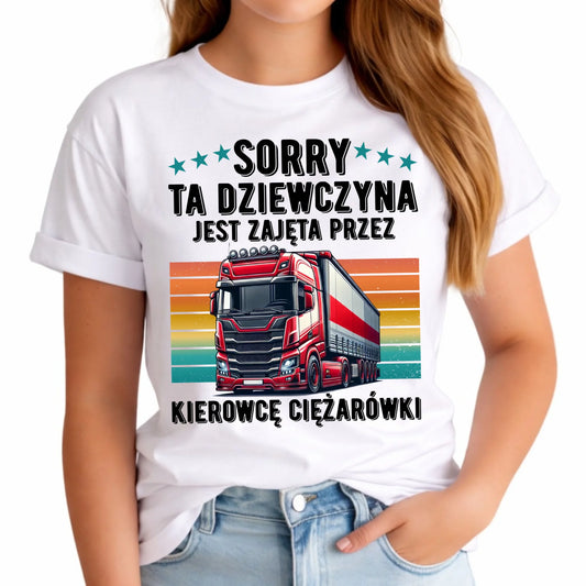 Koszulka damska - Ta dziewczyna jest zajęta przez kierowcę ciężarówki ZKT12 - StoryCups.pl