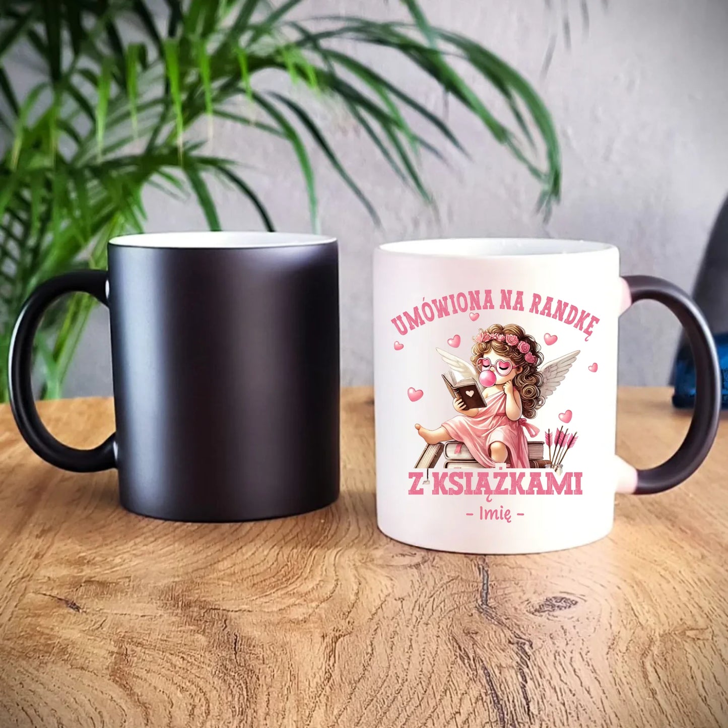 Kubek magiczny dla czytelniczki – Umówiona na randkę z książkami - personalizowany W19 - StoryCups.pl