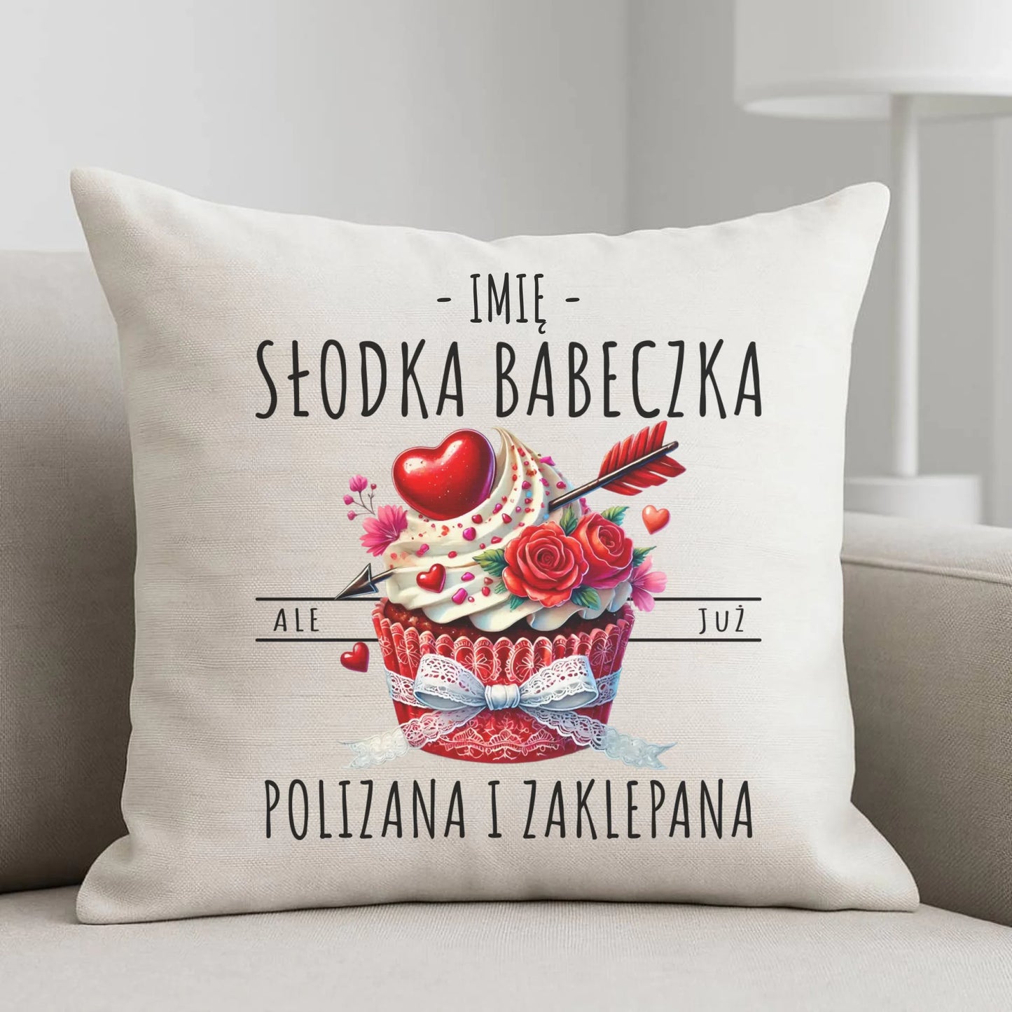 Poduszka - Słodka babeczka polizana i zaklepana - personalizowana W37 - StoryCups.pl