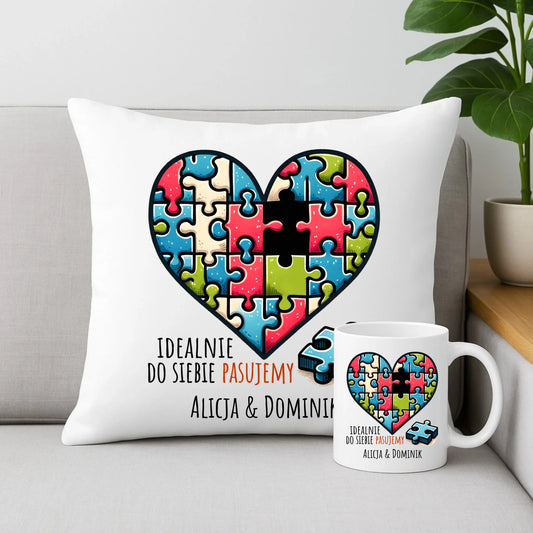 Zestaw poduszka i kubek dla par - Idealnie do siebie pasujemy - personalizowany W44 - StoryCups.pl