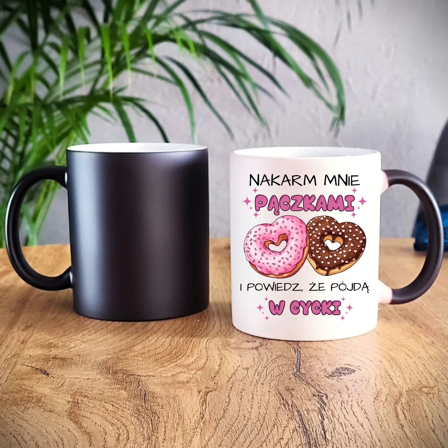 Kubek magiczny dla dziewczyny - Nakarm mnie pączkami W59 - StoryCups.pl