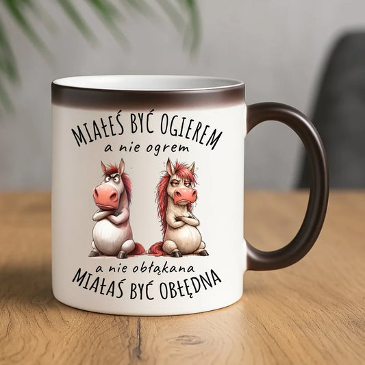 Kubek magiczny dla par - Ogier & Obłędna - śmieszny W85 - StoryCups.pl