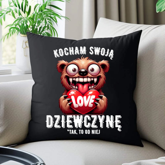 Poduszka dekoracyjna dla chłopaka - Kocham swoją dziewczynę W30 - StoryCups.pl