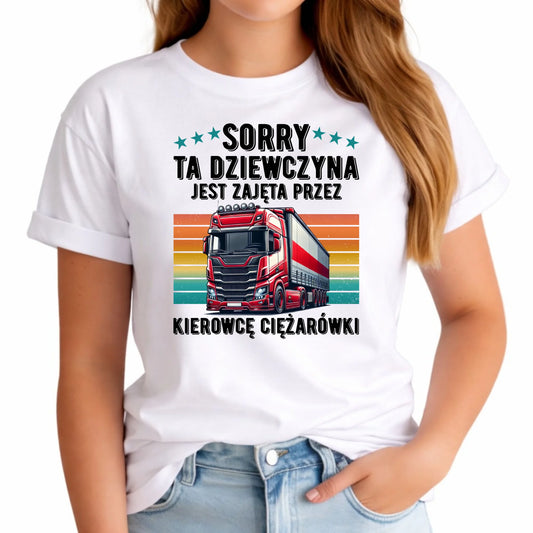 Koszulka damska - Ta dziewczyna jest zajęta przez kierowcę ciężarówki ZKT12 - StoryCups.pl