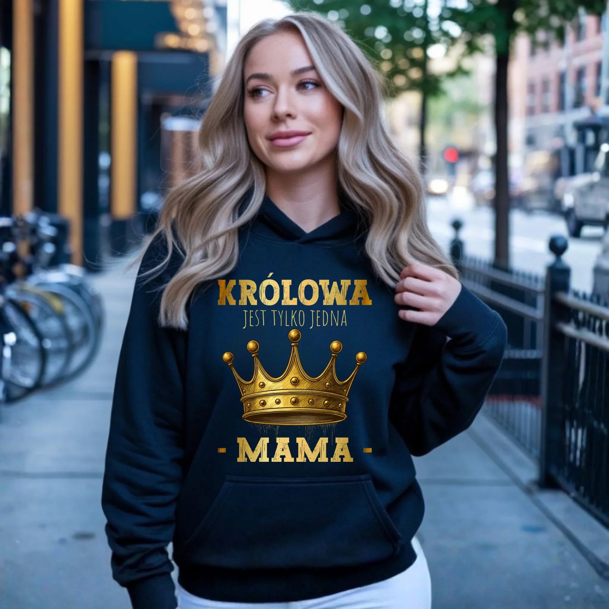 Bluza z kapturem dla mamy na prezent - sprawdź wyjątkowy wzór od StoryCups.pl