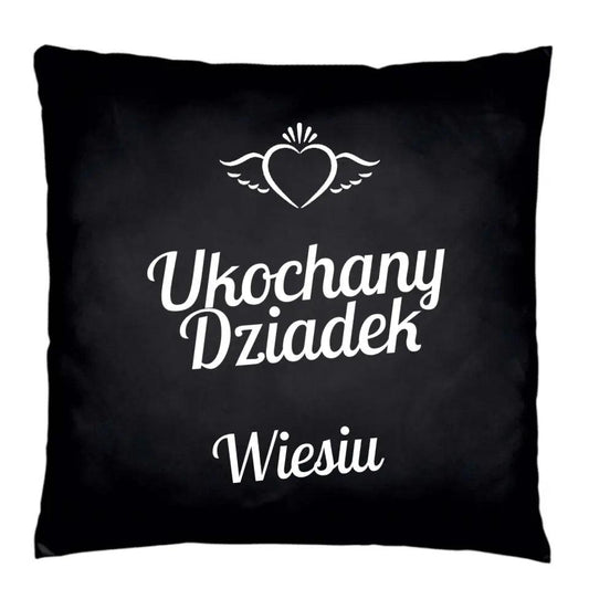 Czarna personalizowana poduszka na prezent dla dziadka imię UKOCHANY DZIADEK, na Dzień Dziadka - storycups.pl