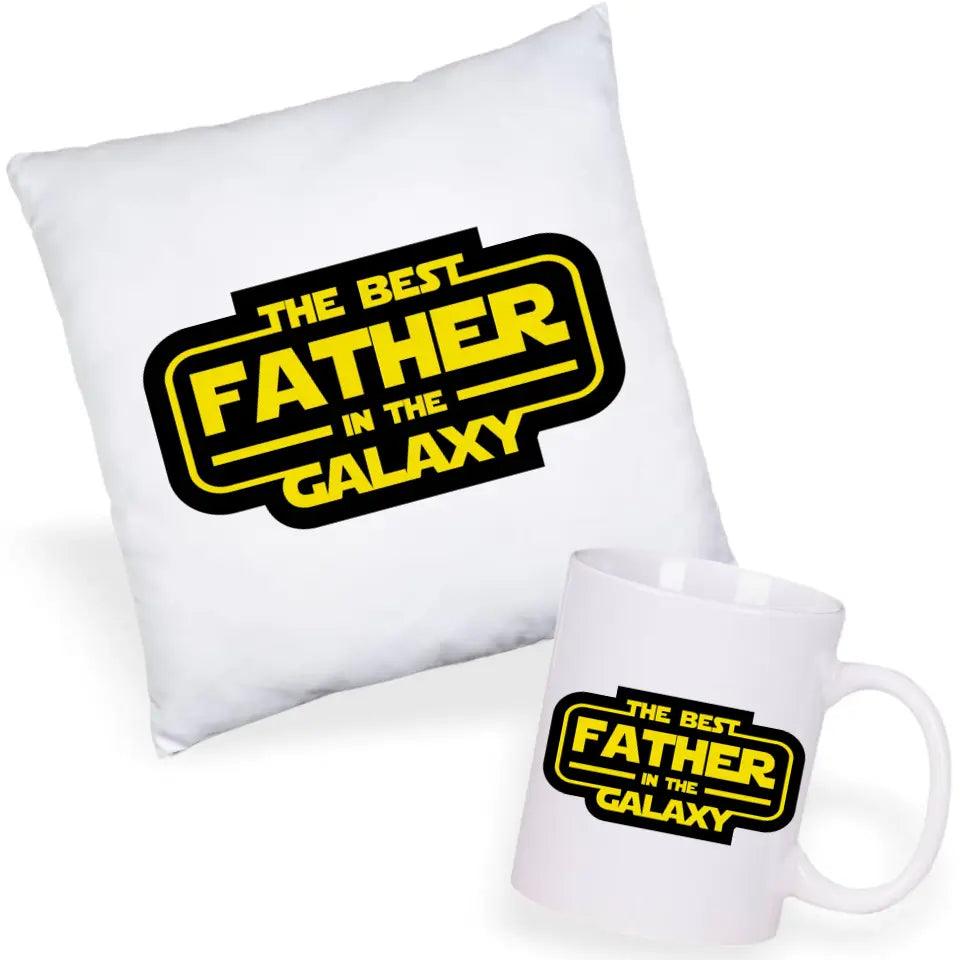 Poduszka i kubek dla taty na prezent THE BEST FATHER IN THE GALAXY - storycups.pl