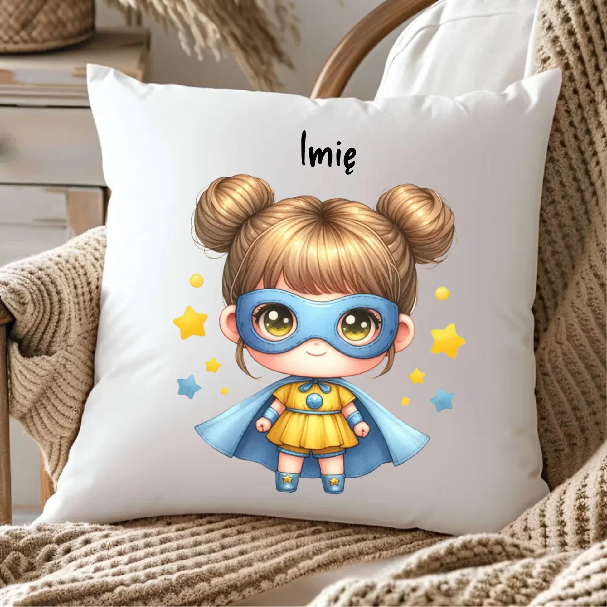 Superbohaterka | Poduszka z imieniem dla dziewczynki DD04 - StoryCups.pl