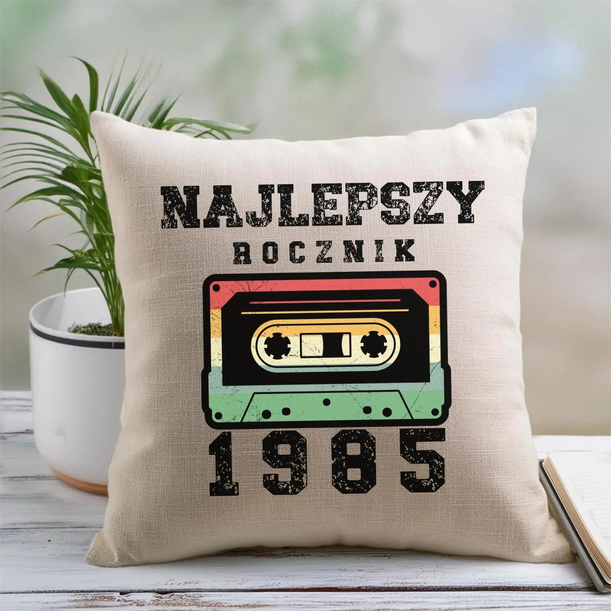 Najlepszy rocznik | Personalizowana poduszka na urodziny U02 - StoryCups.pl