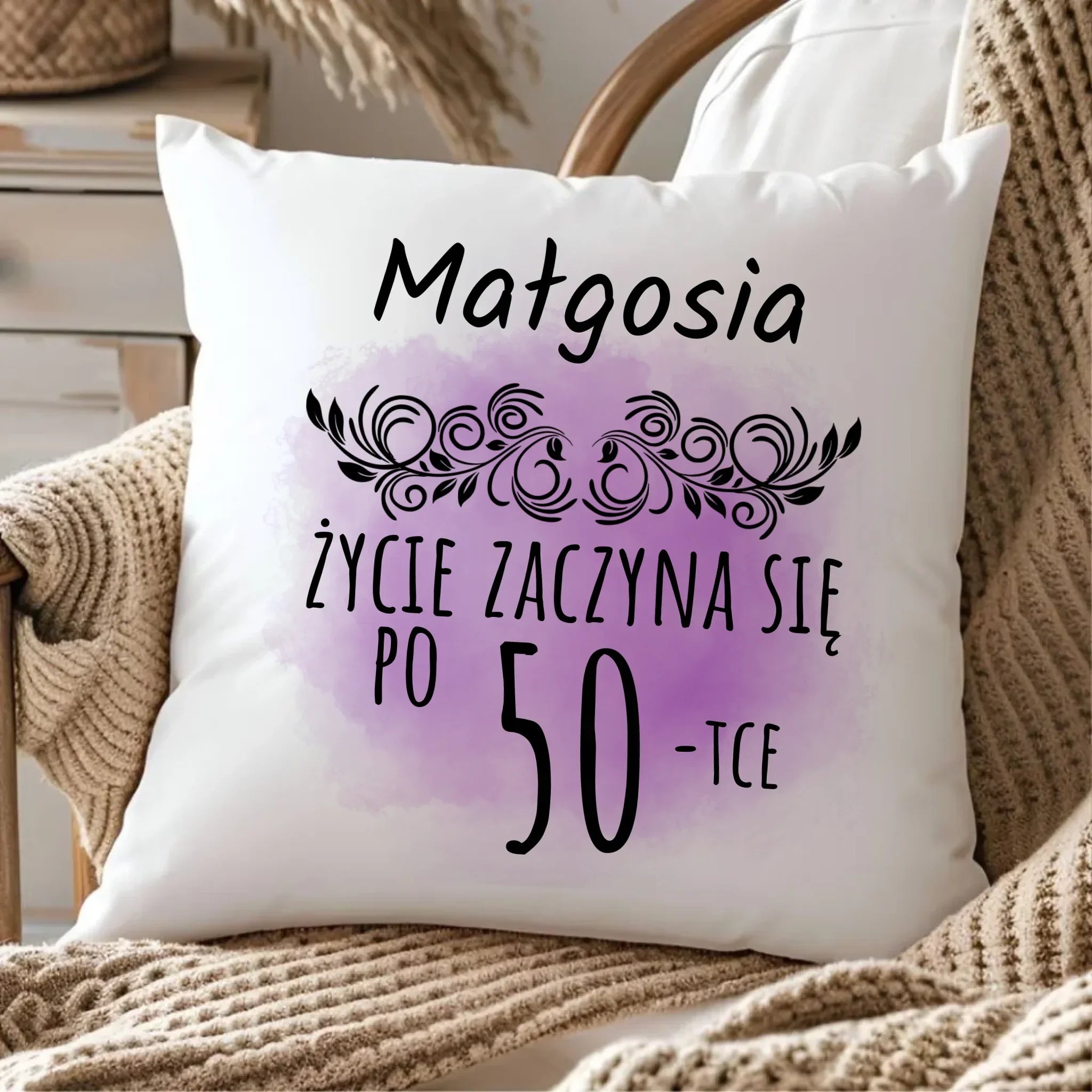 Życie zaczyna się po WIEK | Poduszka prezent na urodziny U03 - StoryCups.pl