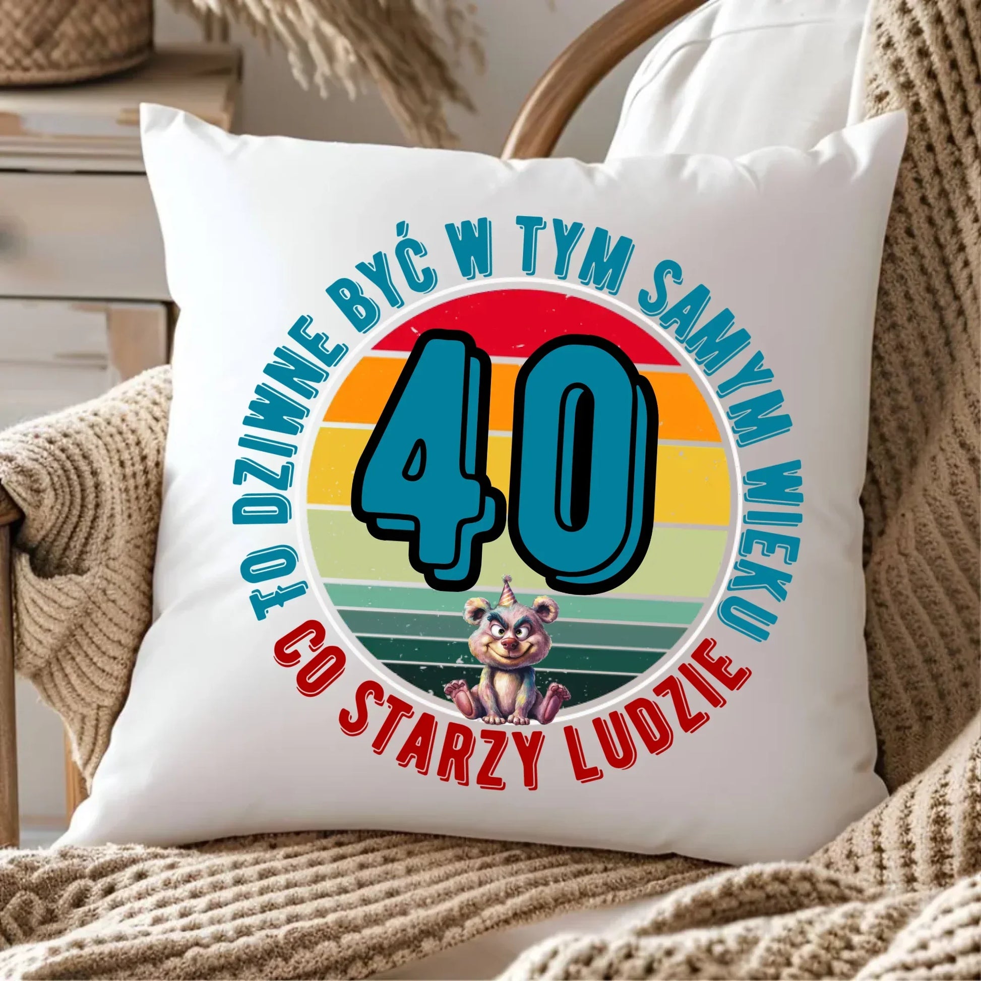 To dziwne (wiek) | Personalizowana poduszka prezent na urodziny U08 - StoryCups.pl