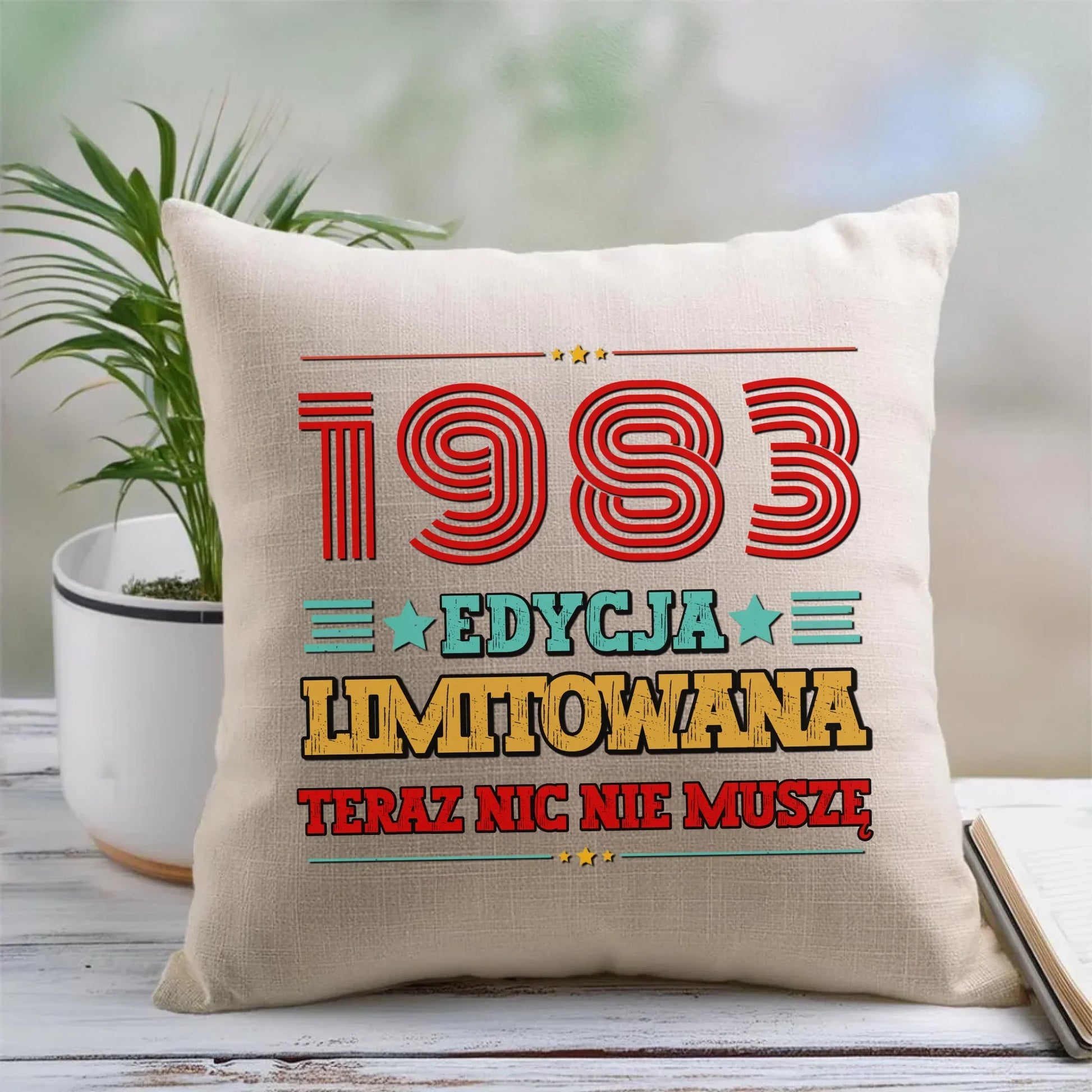 Edycja limitowana nic nie muszę | Poduszka na urodziny U17 - StoryCups.pl