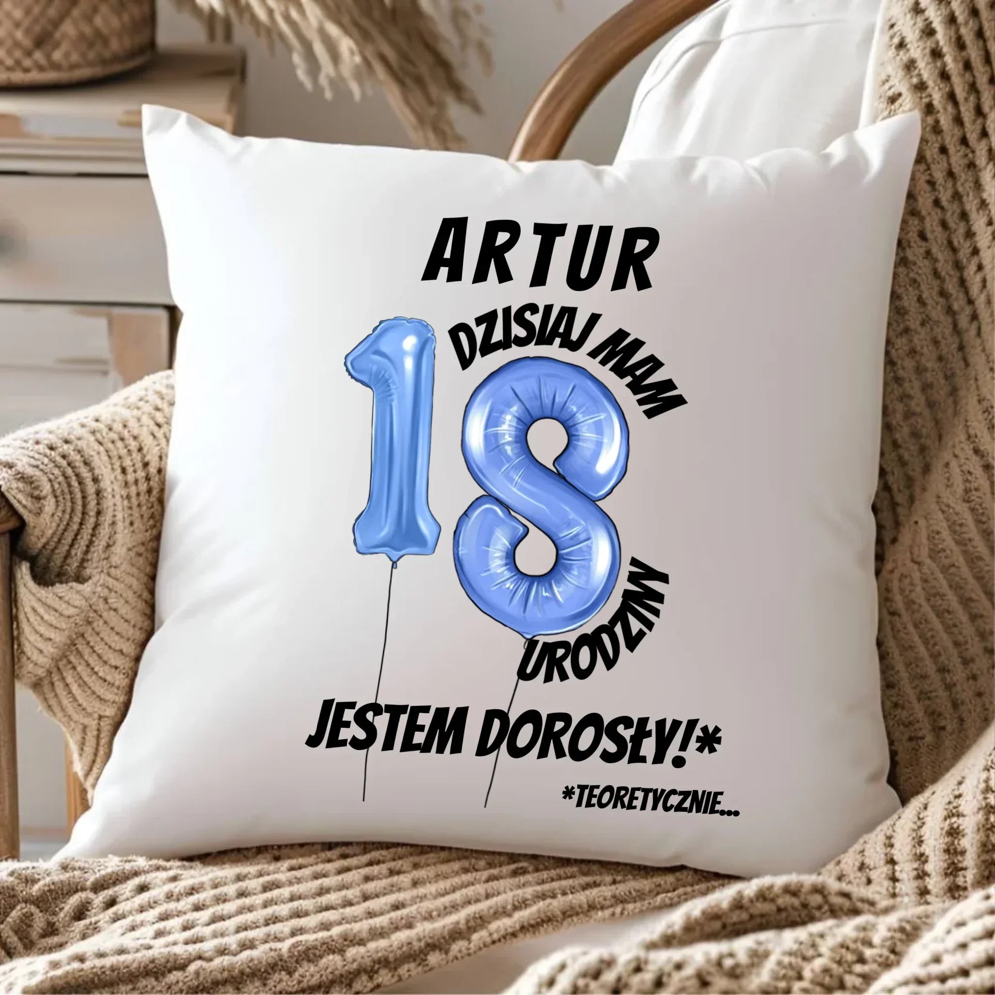 Dzisiaj mam 18. urodziny | Poduszka prezent na osiemnastkę U27 - StoryCups.pl