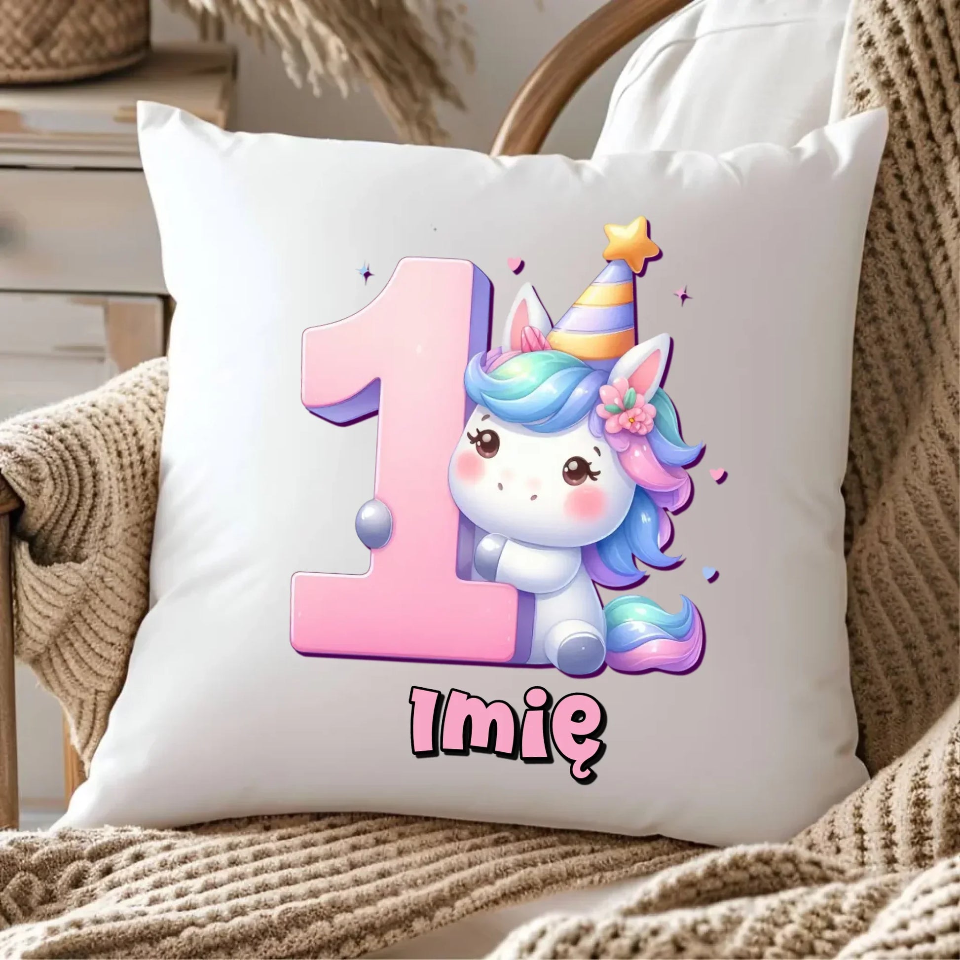 Jednorożec | Poduszka na 1. urodziny dla dziewczynki roczek U45 - StoryCups.pl