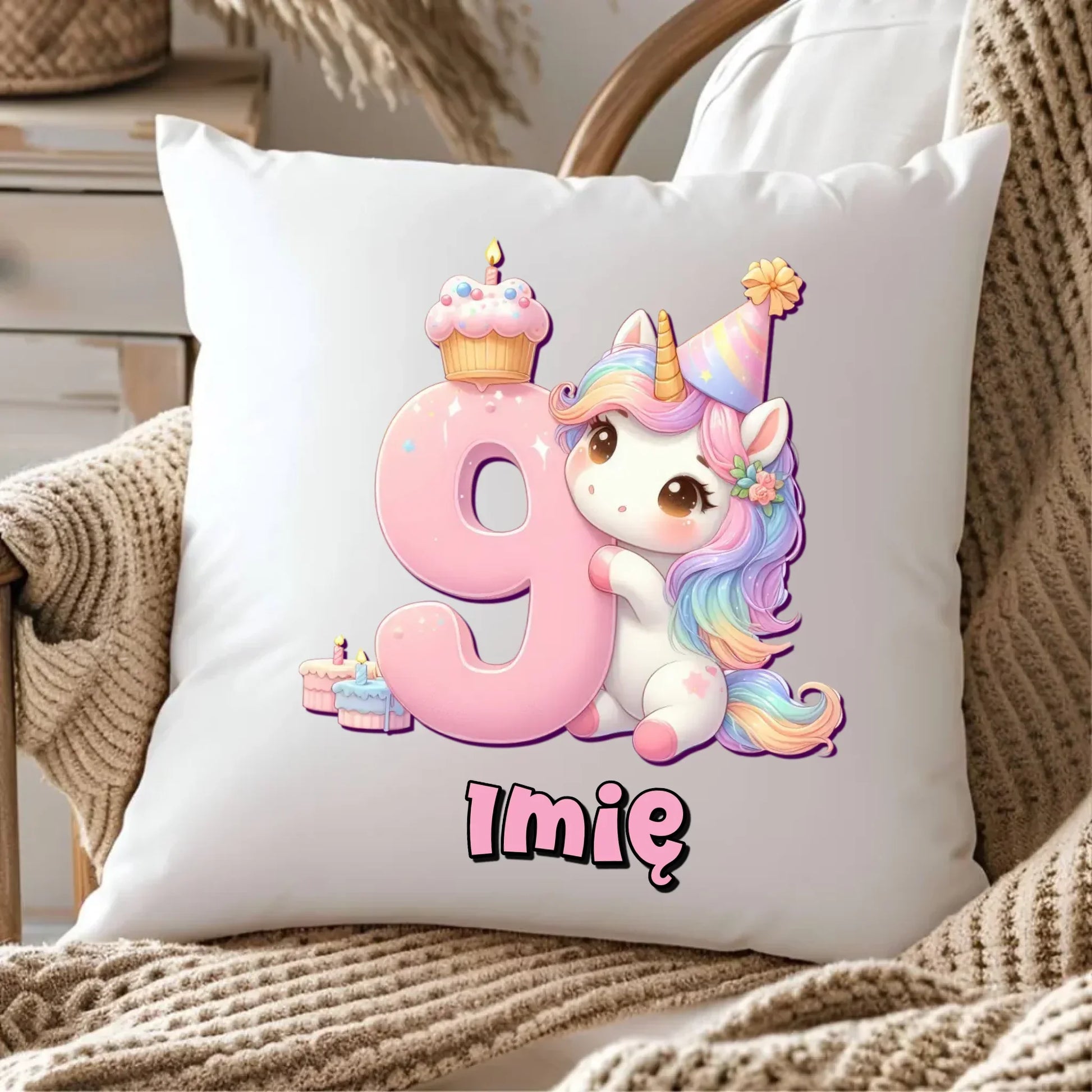 Jednorożec | Poduszka na 9. urodziny dla dziewczynki U53 - StoryCups.pl