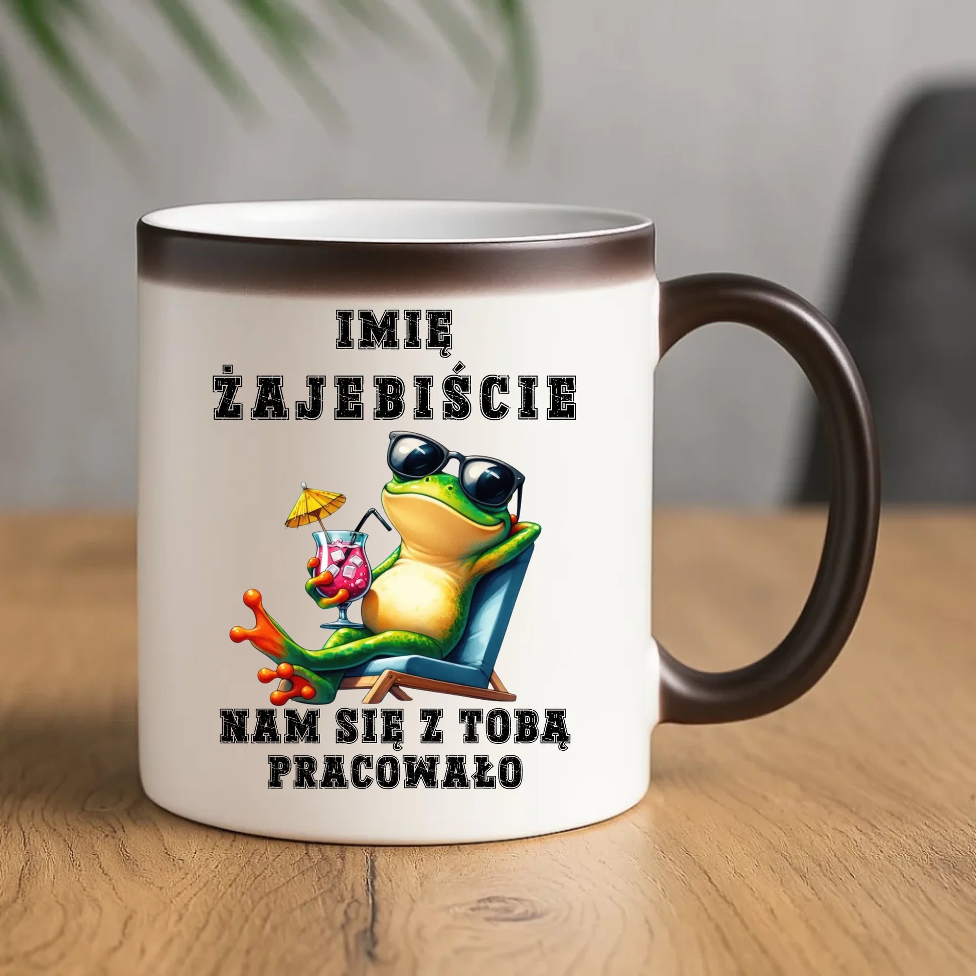 Magiczny kubek z ukrytym nadrukiem na pożegnanie odejście z pracy AWANS