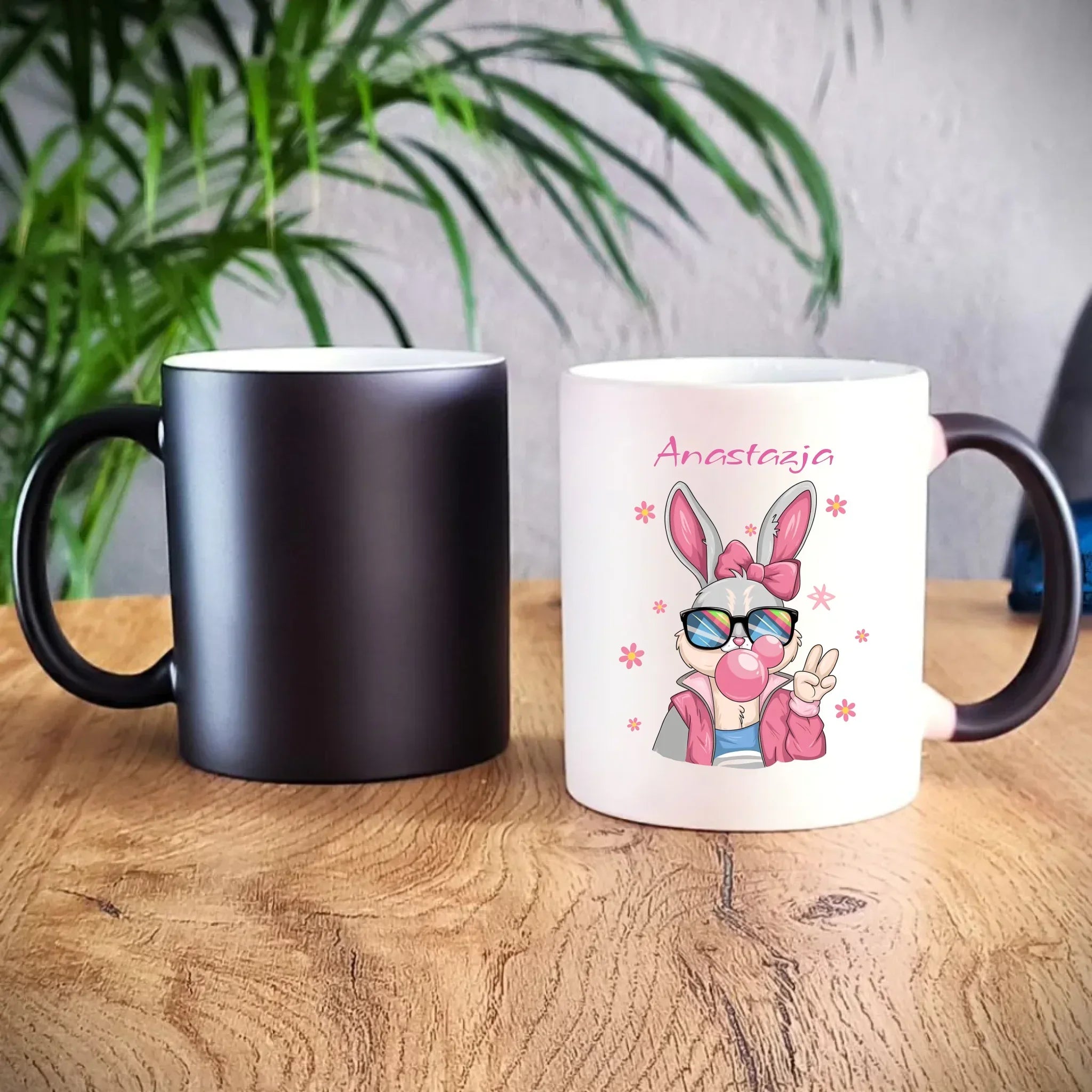 Różowy króliczek | Kubek magiczny na Wielkanoc WN35 - StoryCups.pl