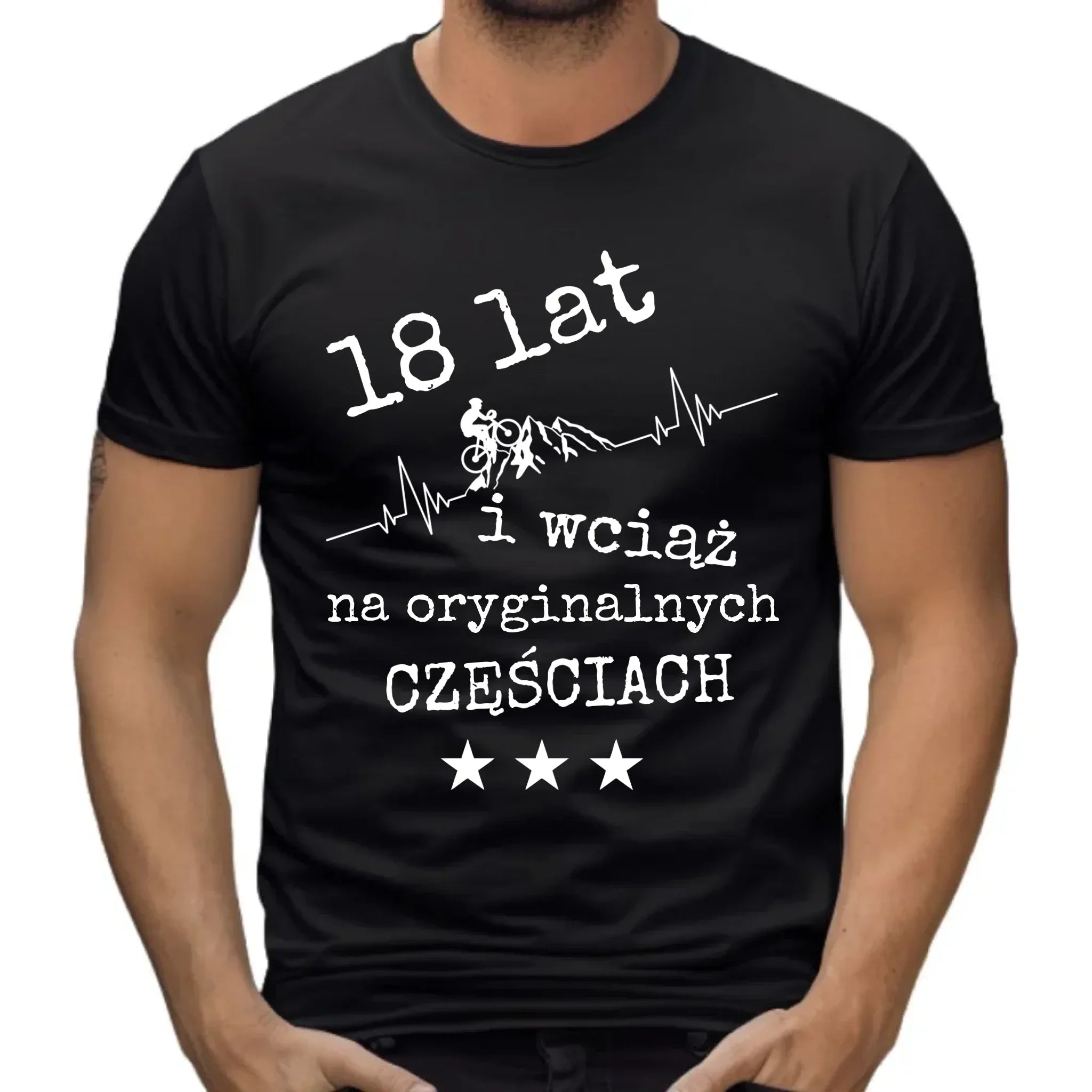 Wciąż na oryginalnych częściach | Koszulka męska na urodziny dla rowerzysty U28 - StoryCups.pl