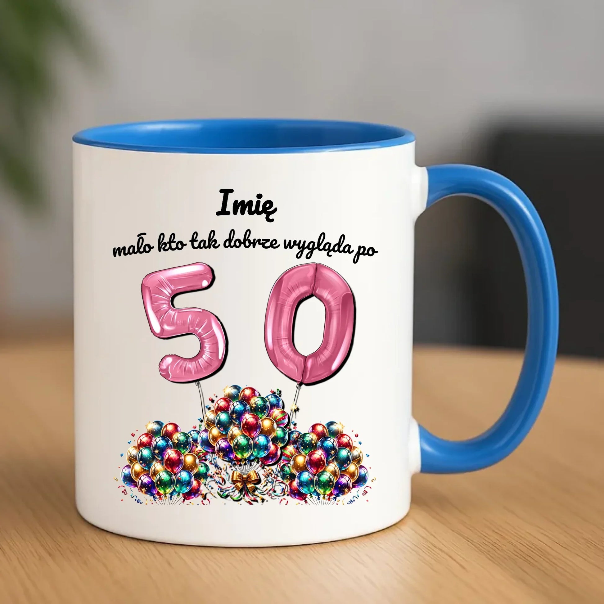 Mało kto tak dobrze wygląda | Personalizowany kubek na urodziny U16 - StoryCups.pl