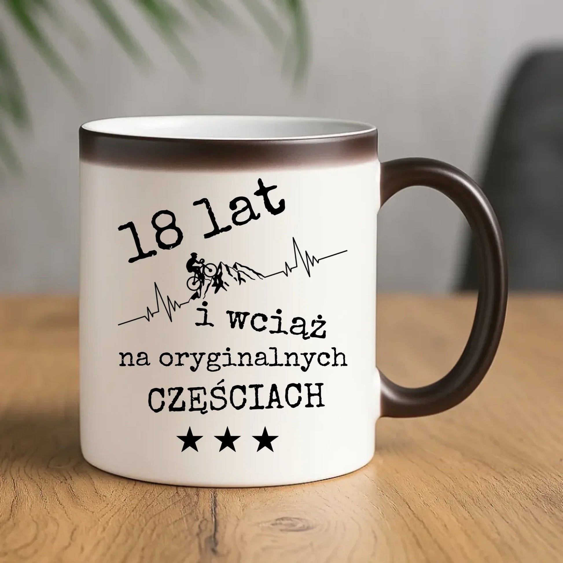 Wciąż na oryginalnych częściach | Kubek na urodziny dla rowerzysty U28 - StoryCups.pl