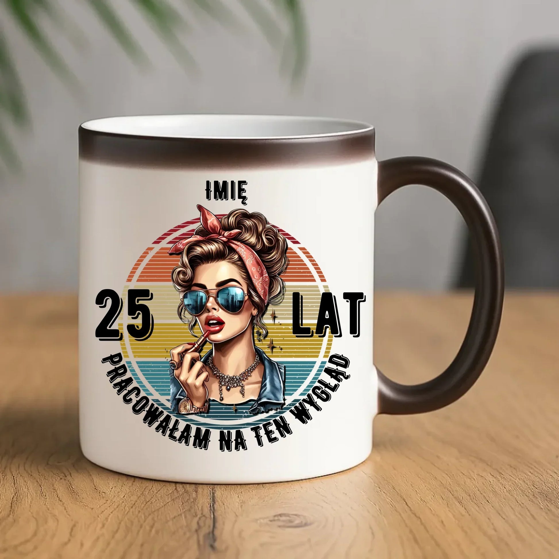 Pracowałam na ten wygląd personalizacja | Kubek prezent na urodziny dla niej U15 - StoryCups.pl