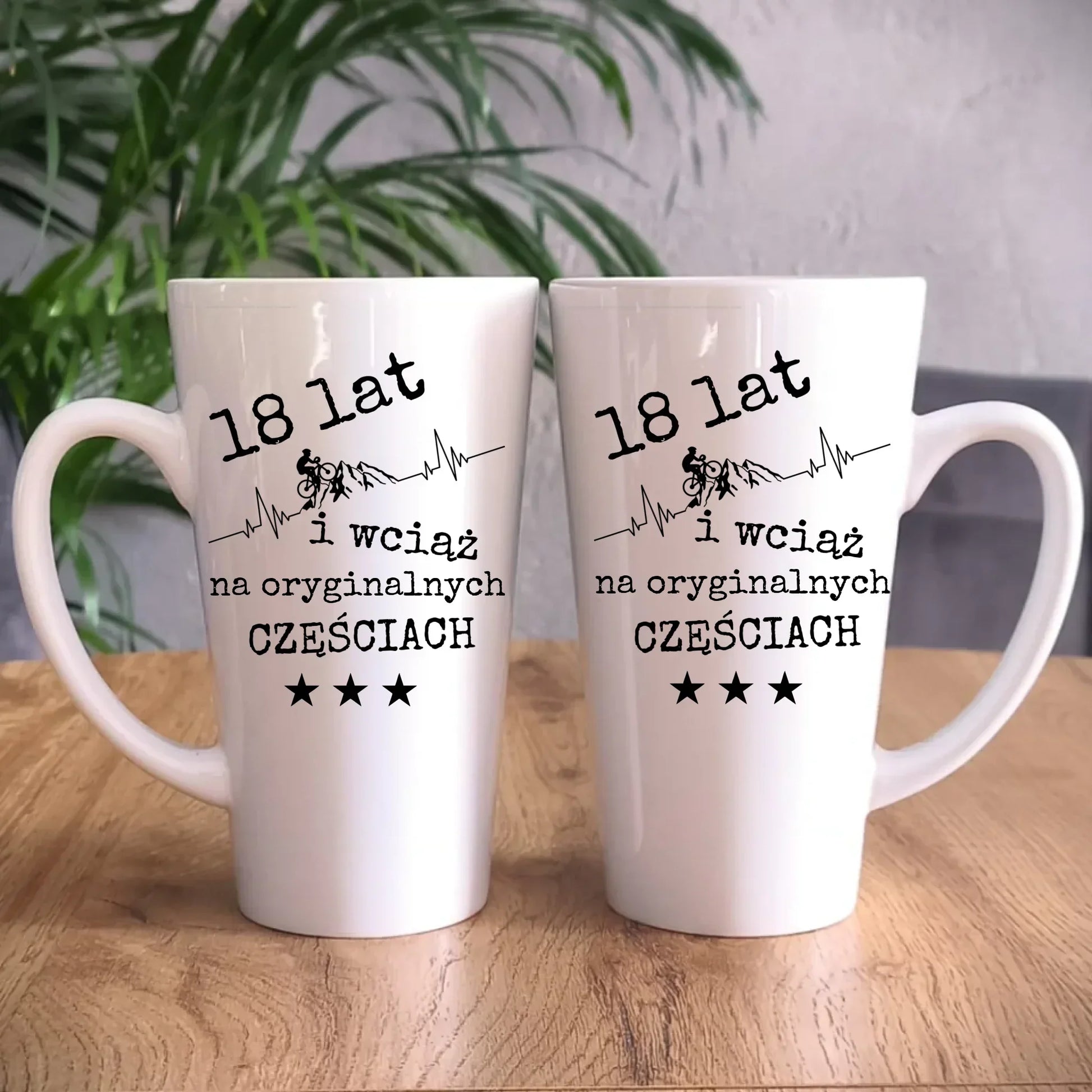 Wciąż na oryginalnych częściach | Kubek na urodziny dla rowerzysty U28 - StoryCups.pl