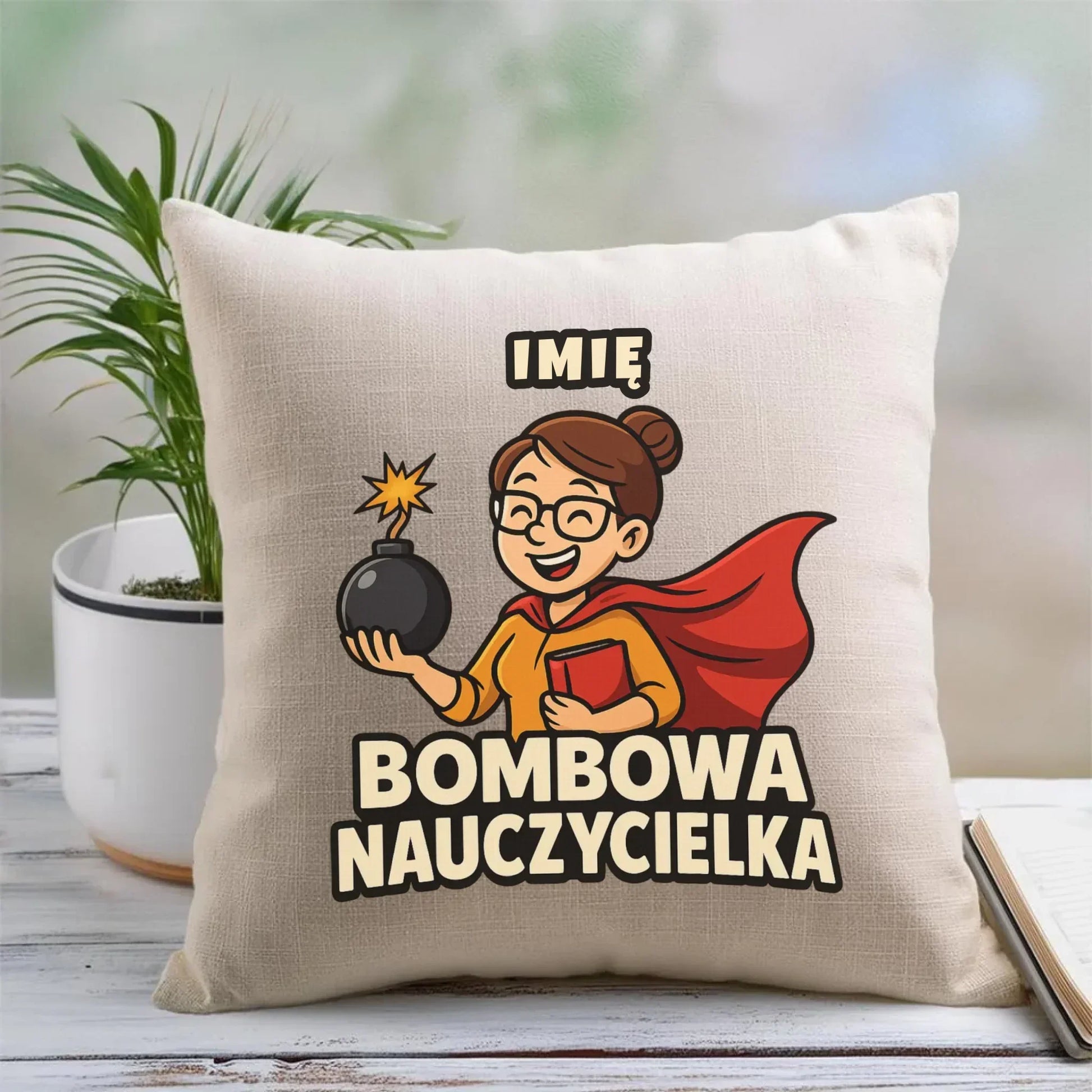 Bombowa nauczycielka | Poduszka z imieniem na prezent N25 - StoryCups.pl