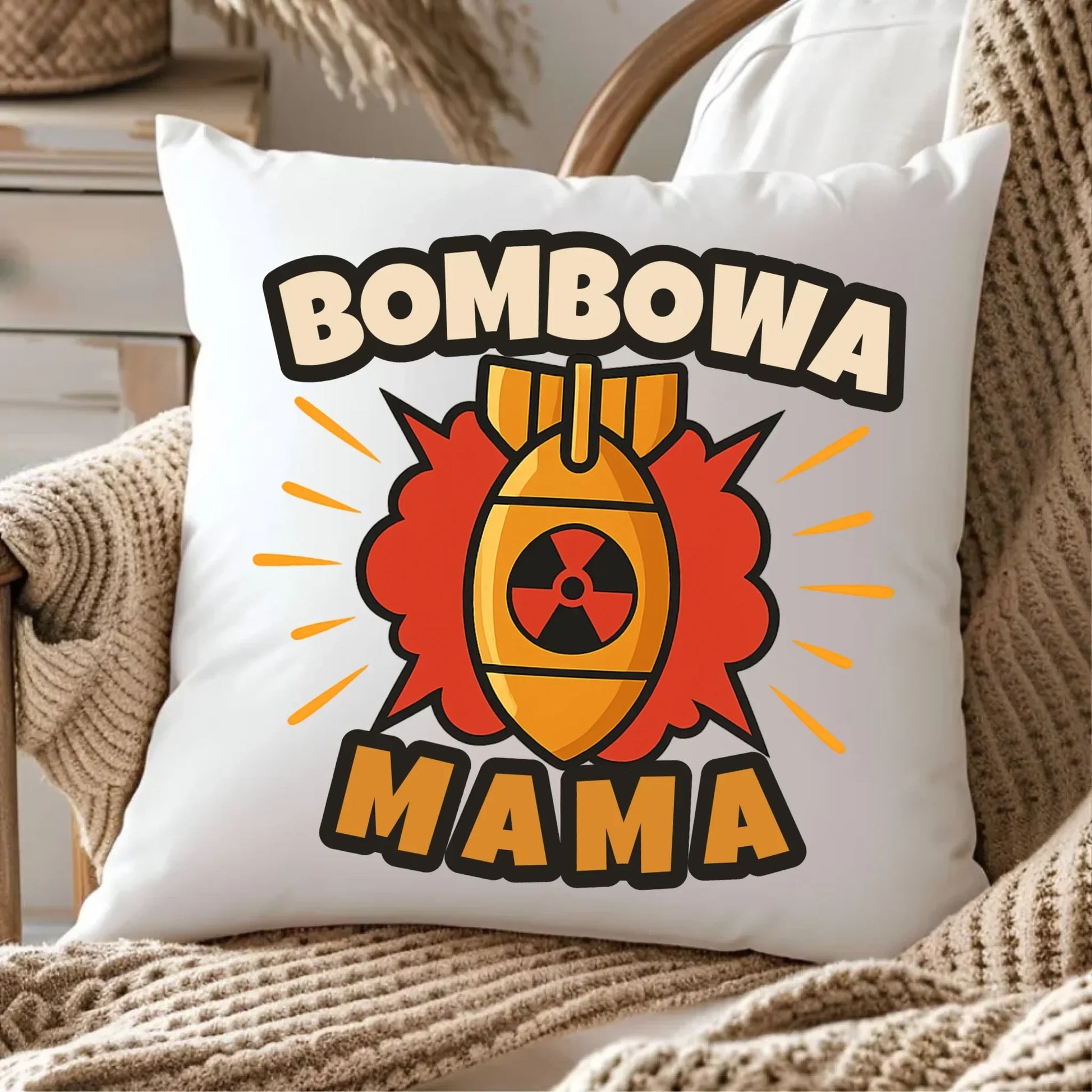 Bombowa mama | Poduszka dla mamy prezent na Dzień Matki DM02 - StoryCups.pl