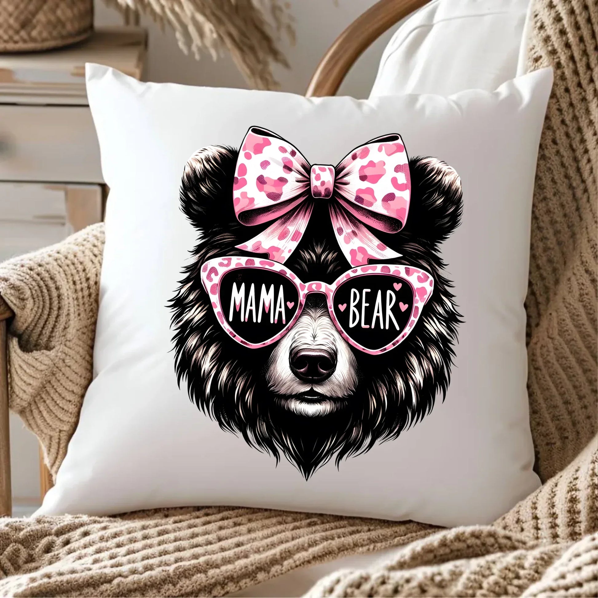Mama bear | Poduszka prezent dla mamy DM19 - StoryCups.pl