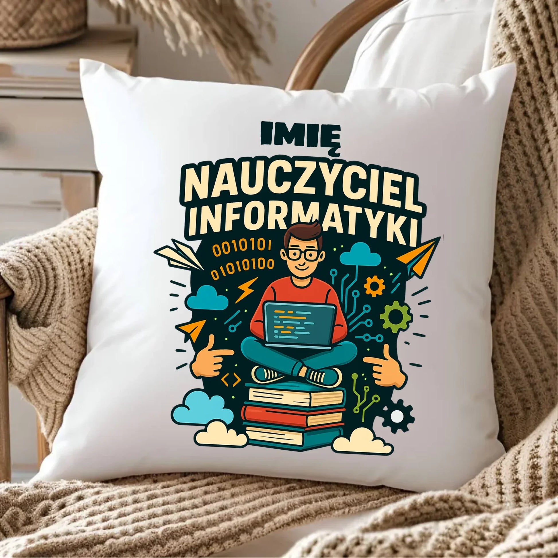 Nauczyciel informatyki | Poduszka z imieniem na prezent N33 - StoryCups.pl