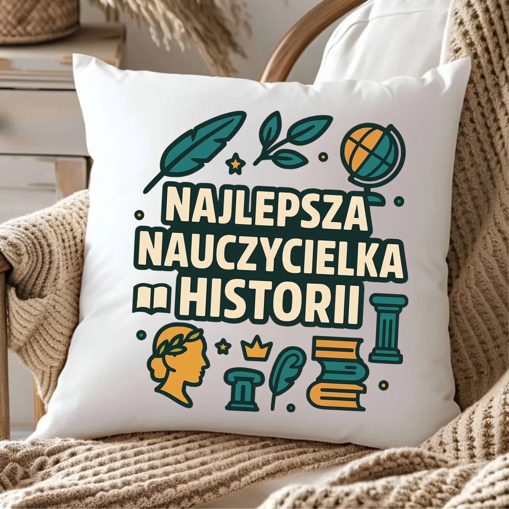 Najlepsza nauczycielka historii | Poduszka prezent dla nauczycielki N57 - StoryCups.pl