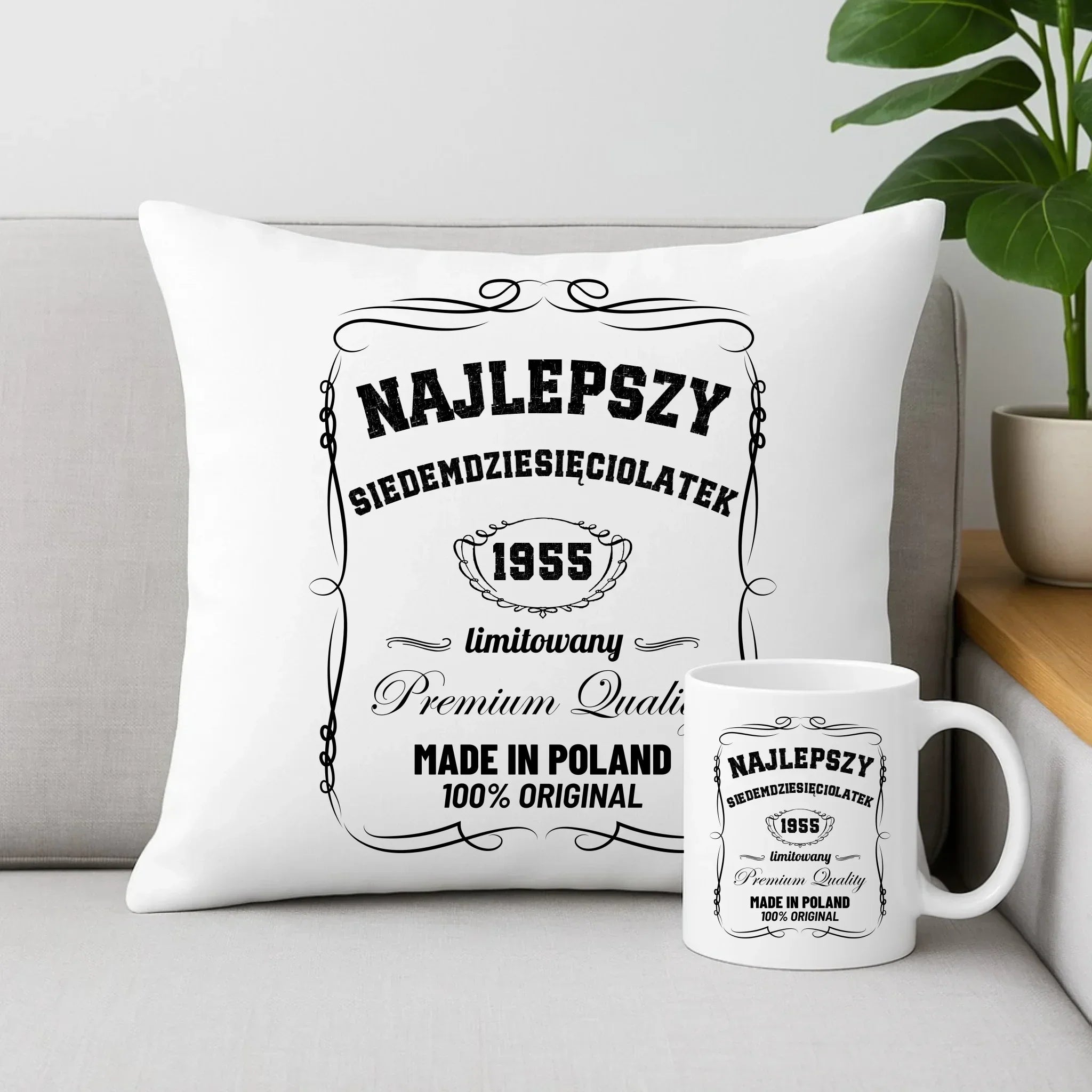 Najlepszy siedemdziesięciolatek | Zestaw poduszka i kubek prezent na 70 urodziny U04 - StoryCups.pl