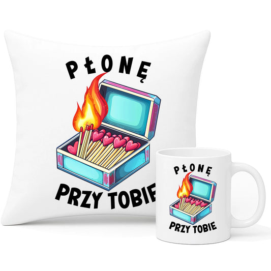 Płonę przy Tobie | Zestaw poduszka i kubek W39 - StoryCups.pl