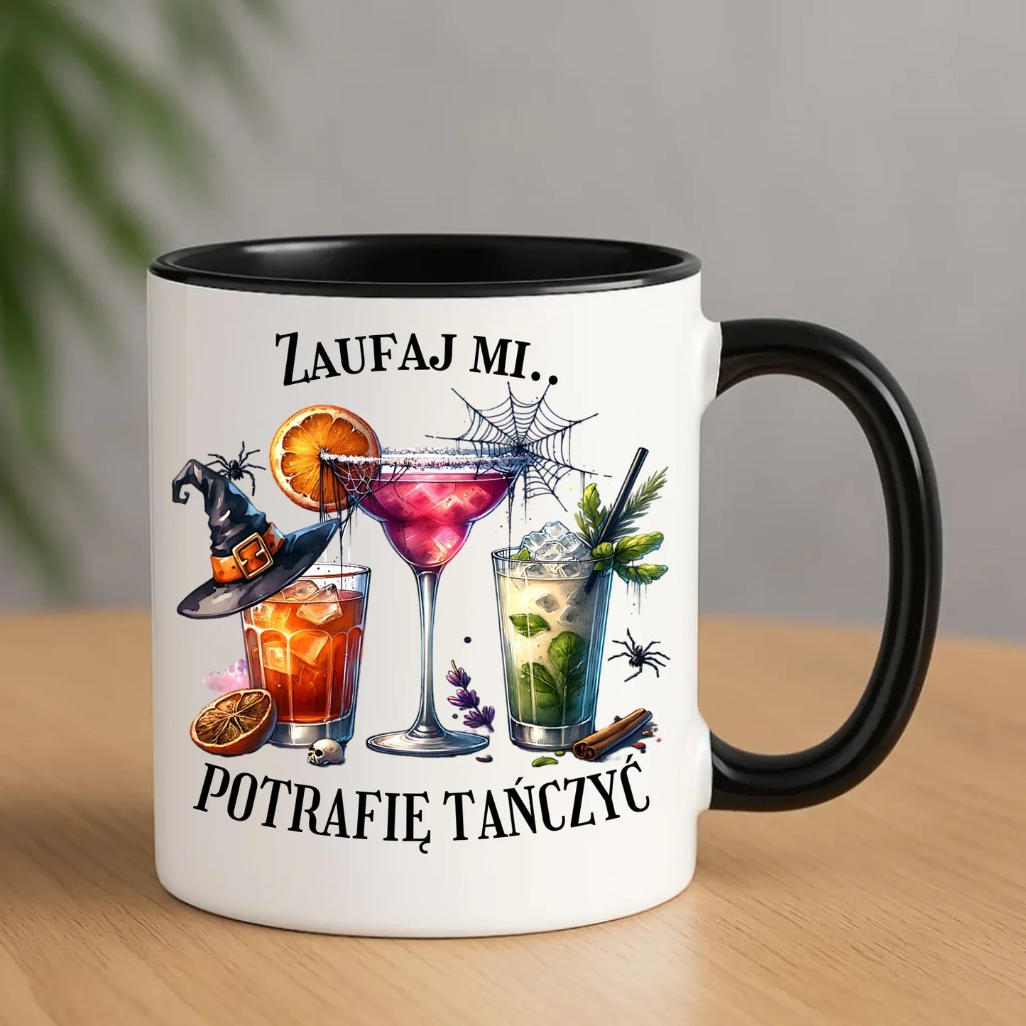 Ceramiczny czarny kubek z nadrukiem na prezent