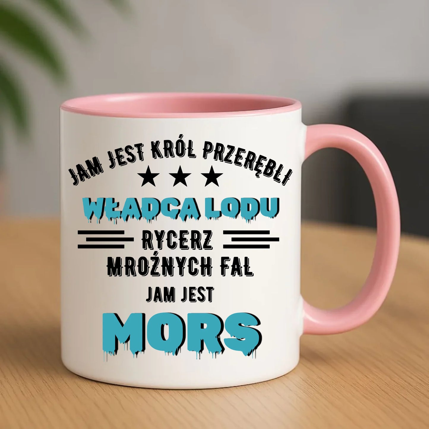 Ceramiczny różowy kubek z nadrukiem na prezent