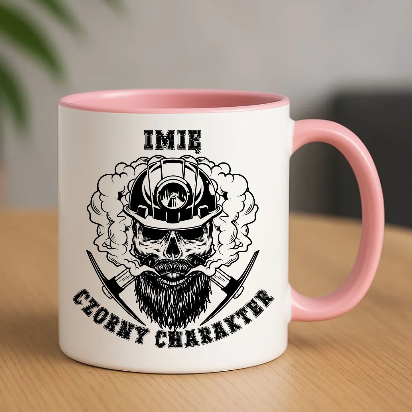 Ceramiczny różowy kubek z nadrukiem na prezent