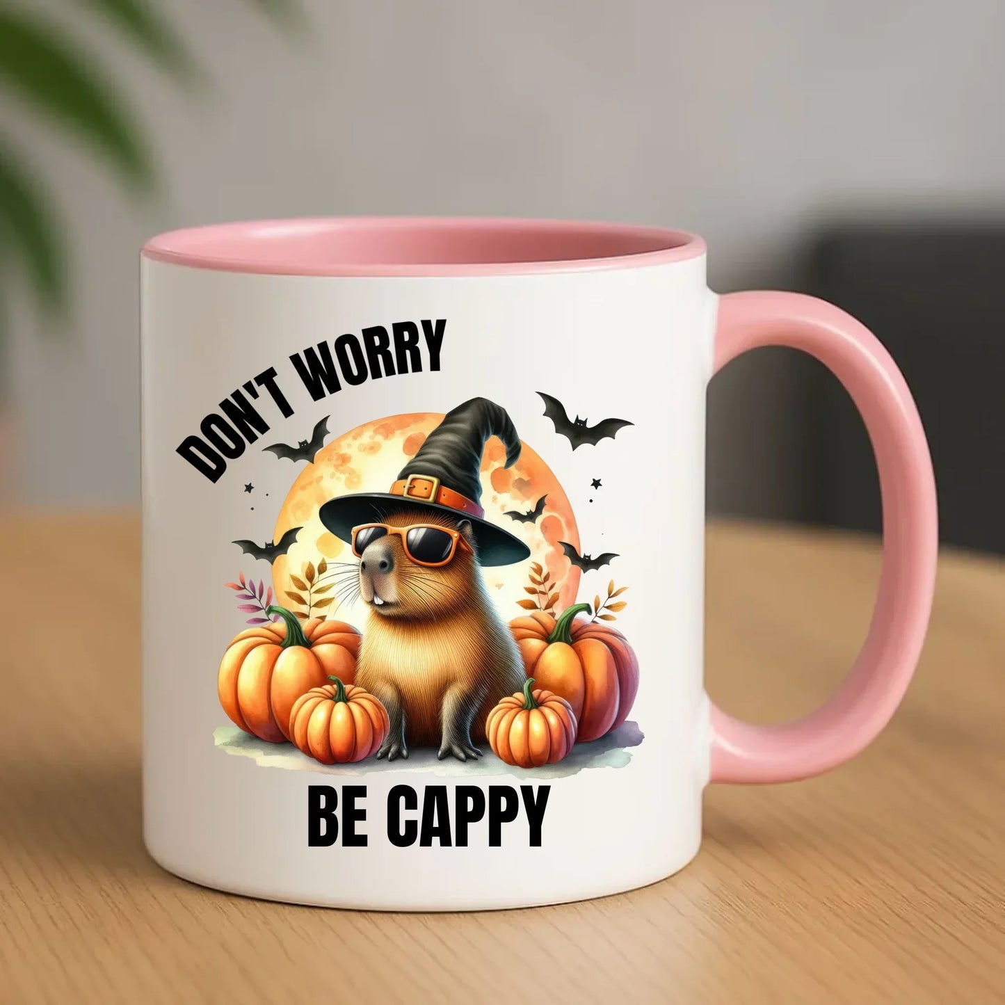 Ceramiczny różowy kubek z nadrukiem na prezent